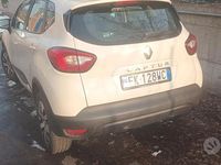 Usata Renault Captur 90 CV (66 kW) 2017 Grigio SUV