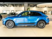 Usata Porsche Macan 245 CV (180 kW) 2019 Azzurro met. tetto nero SUV