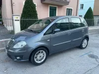 Usata Lancia Musa 95 CV (69 kW) 2009 Bluazzurro Monovolume