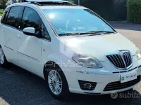 Usata Lancia Musa 77 CV (56 kW) 2010 Bianco Monovolume