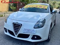 Usata Alfa Romeo Giulietta Exclusive 149 CV (109 kW) 2014 Bianco Utilitaria