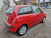 Usata Lancia Ypsilon 95 CV (69 kW) 2004 Rosso Utilitaria