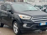 Usata Ford Kuga Vignale 150 CV (110 kW) 2017 Nero SUV