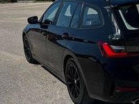 Usata BMW 318 150 CV (110 kW) 2022 Nero Station wagon