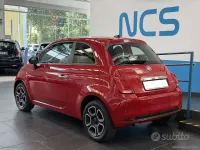 Usata Fiat 500 Club 70 CV (51 kW) 2023 Rosso Utilitaria