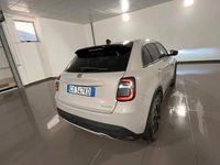 Usata Fiat 600 La Prima 101 CV (74 kW) 2025 Beige SUV