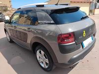 Usata Citroën C4 99 CV (72 kW) 2017 Grigio SUV