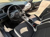 Usata VW T-Roc Advance 150 CV (110 kW) 2017 Grigio SUV