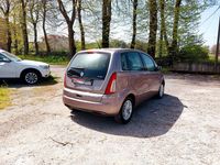 Usata Lancia Musa 90 CV (66 kW) 2008 Grigio Monovolume