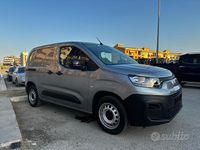 Usata Fiat Doblò 102 CV (75 kW) 2023 Grigio Monovolume