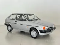 Usata Ford Fiesta 44 CV (32 kW) 1984 Grigio Utilitaria