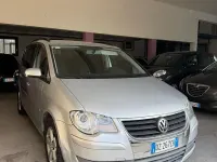 Usata VW Touran Conceptline 150 CV (110 kW) 2009 Grigio Monovolume