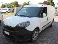 Usata Fiat Doblò 120 CV (88 kW) 2019 Bianco gelato Monovolume