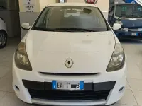 Usata Renault Clio II 75 CV (55 kW) 2009 Bianco Berlina