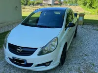 Usata Opel Corsa 90 CV (66 kW) 2009 Bianco Utilitaria