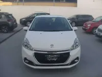 Usata Peugeot 208 Allure 75 CV (55 kW) 2015 Bianco Utilitaria