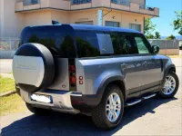 Usata Land Rover Defender 241 CV (177 kW) 2021 Grigio SUV