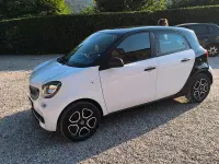 Usata Smart ForFour 71 CV (52 kW) 2017 Bianco Utilitaria