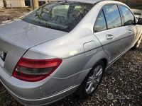 Usata Mercedes C220 Avantgarde 135 CV (99 kW) 2010 Grigio Berlina