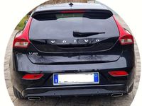 Usata Volvo V40 Momentum 150 CV (110 kW) 2014 Nero Berlina