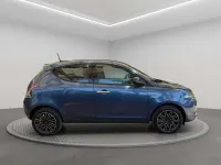 Usata Lancia Ypsilon Gold 69 CV (50 kW) 2022 Blu/azzurro Utilitaria