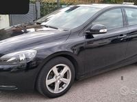 Usata Volvo V40 120 CV (88 kW) 2017 Nero Berlina