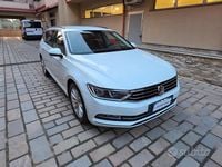Usata VW Passat Executive 150 CV (110 kW) 2018 Bianco Station wagon