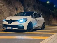 Usata Renault Clio IV R.S. 200 CV (147 kW) 2015 Berlina