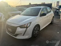 Usata Peugeot 208 Allure 102 CV (75 kW) 2023 Bianco Utilitaria