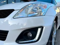 Gebraucht Suzuki Swift 75 PS (55 kW) 2013 Weiß Kleinwagen