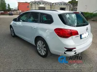 Usata Opel Astra 100 CV (73 kW) 2012 Grigio Station wagon