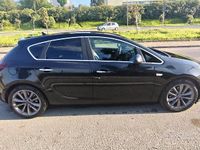 Usata Opel Astra Cosmo 131 CV (96 kW) 2014 Nero Berlina