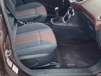 Usata Ford Fiesta Titanium 75 CV (55 kW) 2011 Berlina