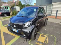 Usata Smart ForTwo Electric Drive Passion 41 kW (56 CV) 2019 Nero Cabrio