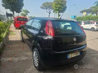 Usata Fiat Grande Punto Dynamic 75 CV (55 kW) 2009 Nero Utilitaria