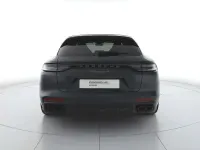 Usata Porsche Panamera S E-Hybrid Platinum Edition 462 CV (339 kW) 2023 Grigio vulcano metallizzato Utilitaria