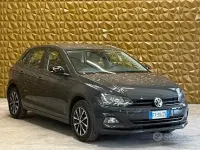 Usata VW Polo Comfortline 65 CV (47 kW) 2019 Grigio Utilitaria