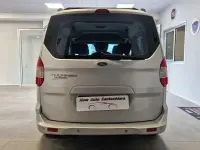 Usata Ford Tourneo Courier 95 CV (69 kW) 2014 Argento Monovolume