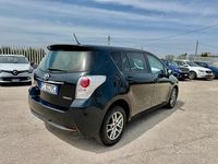 Usata Toyota Verso 111 CV (81 kW) 2016 Blu Monovolume