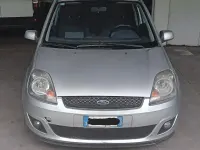 Usata Ford Fiesta 75 CV (55 kW) 2006 Grigio Utilitaria