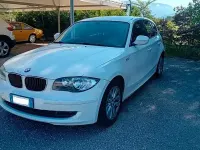 Usata BMW 116 122 CV (89 kW) 2009 Bianco Utilitaria