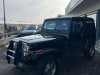 Usata Jeep Wrangler Laredo 103 CV (75 kW) 1990 Nero SUV