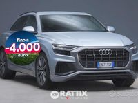 Usata Audi Q8 Sport 231 CV (169 kW) 2023 Argento satellite SUV