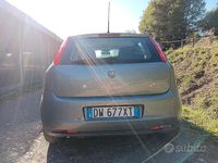 Usata Fiat Grande Punto 75 CV (55 kW) 2009 Grigio Utilitaria