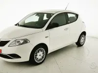 Usata Lancia Ypsilon Silver 69 CV (50 kW) 2017 Bianco Utilitaria