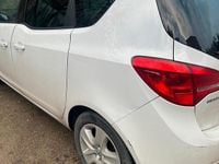Usata Opel Meriva 120 CV (88 kW) 2015 Bianco Monovolume