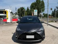 Usata Toyota Yaris 69 CV (50 kW) 2018 Grigio Utilitaria