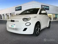Usata Fiat 500e Passion 86 kW (118 CV) 2021 Bianco Berlina
