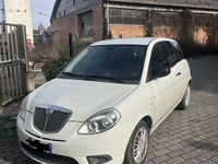 Usata Lancia Ypsilon 69 CV (50 kW) 2011 Bianco Utilitaria