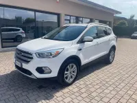 Usata Ford Kuga Titanium 120 CV (88 kW) 2017 Bianco SUV
